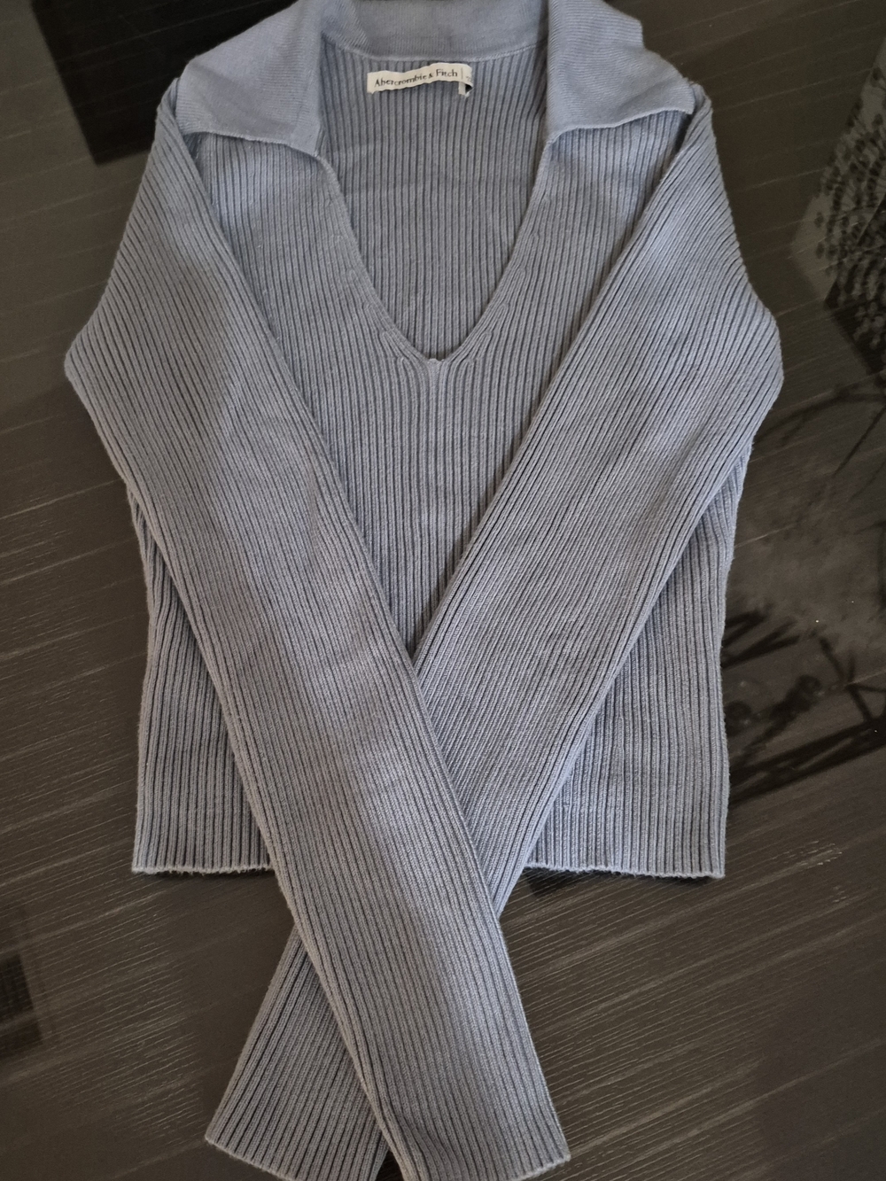 Abercrombie & Fitch Women's Slate Blue Ribbed V-Neck Sweater